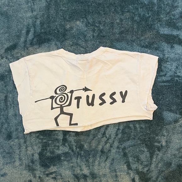 White medium stussy crop top w/ graphic on back - Picture 2 of 3